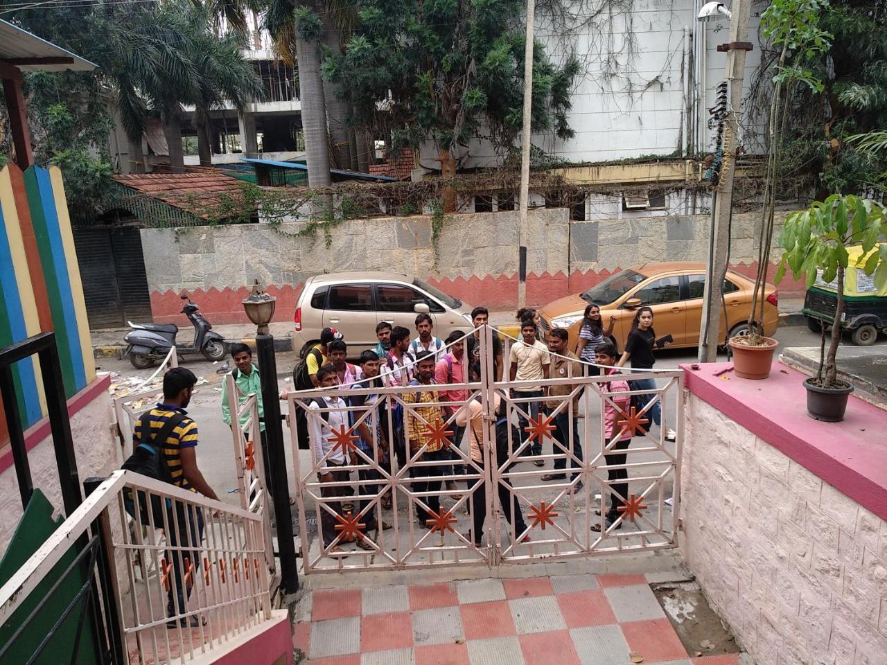 Hackerpacker Backpackers Hostel Bangalore Ngoại thất bức ảnh